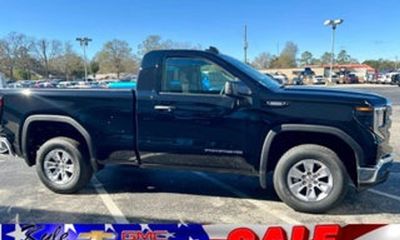 2026 GMC Sierra SLE