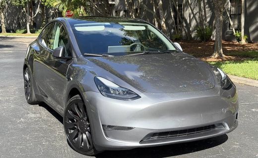 2025 Tesla Model Y Performance