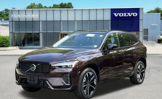 2026 Volvo XC60 Plus Dark