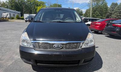 2012 Kia Sedona GL