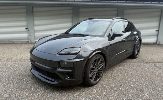 2025 Porsche Macan