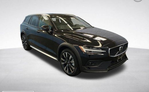 2026 Volvo V60CC Ultra