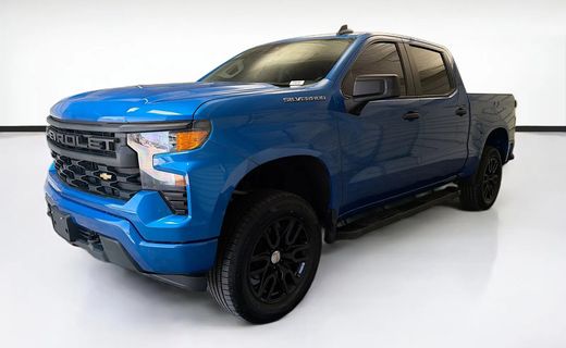 2023 Chevrolet Silverado Custom