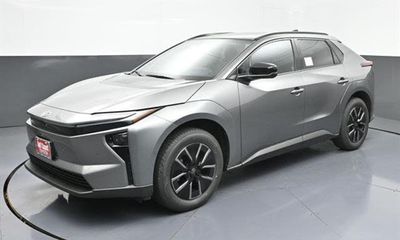2026 Toyota BZ XLE Plus