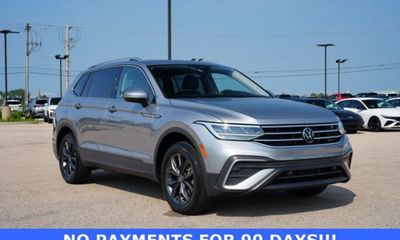 2023 Volkswagen Tiguan SE