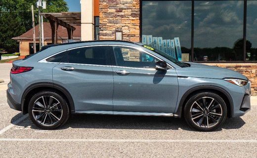 2023 Infiniti QX55 Essential