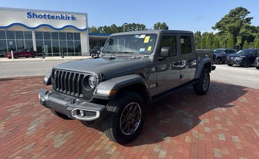 2022 Jeep Gladiator Overland
