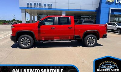 2026 Chevrolet Silverado HD Custom