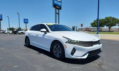 2022 Kia K5 LXS