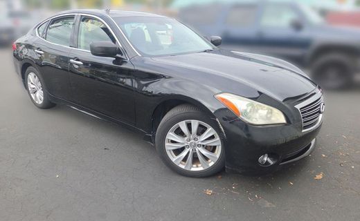 2011 Infiniti M37