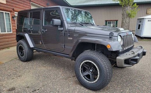 2017 Jeep Wrangler Unlimited Sahara