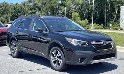2021 Subaru Outback Limited M R