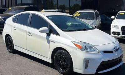 2013 Toyota Prius TWO