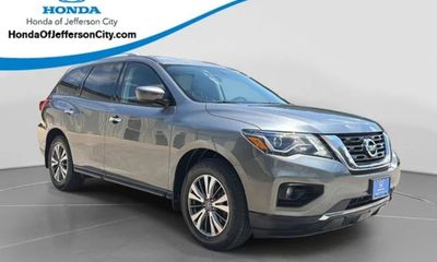 2020 Nissan Pathfinder SV