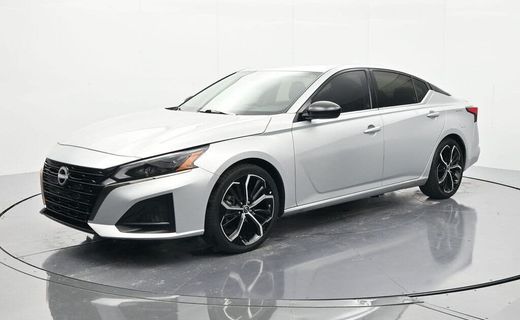 2024 Nissan Altima SR