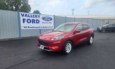 2020 Ford Escape SE