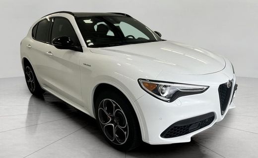 2023 Alfa Romeo Stelvio TI