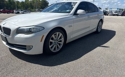 2011 BMW 528i I