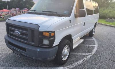 2013 Ford E-350