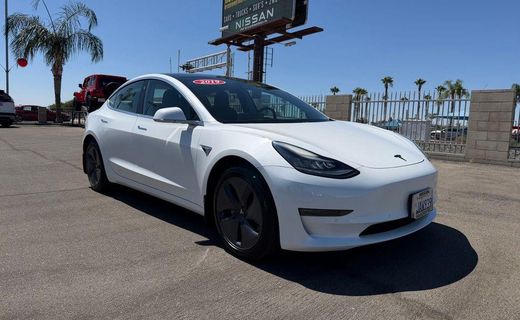 2019 Tesla Model 3 Long Range