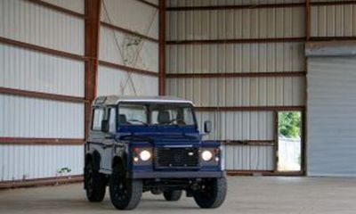 2000 Land Rover Defender 90