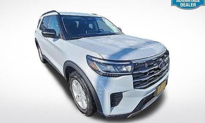 2025 Ford Explorer Active