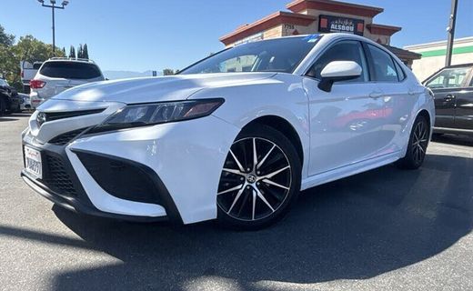 2021 Toyota Camry SE