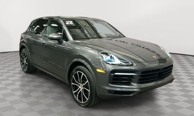 2022 Porsche Cayenne Base