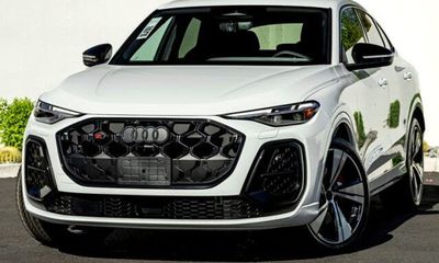 2026 Audi SQ5 Quattro Premium Plus
