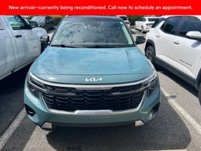 2025 Kia Seltos — a typically priced live listing