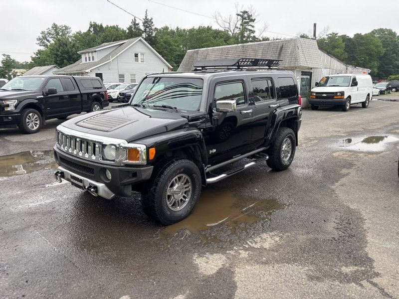 2008 Hummer H3 — a typically priced live listing