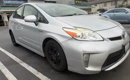 2015 Toyota Prius Three