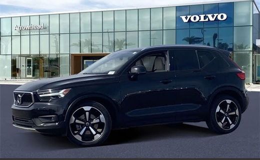 2019 Volvo XC40 Momentum