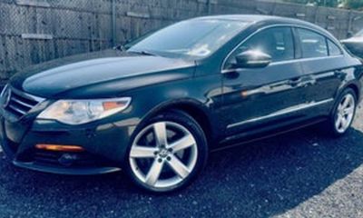 2010 Volkswagen Passat VR6 4Motion