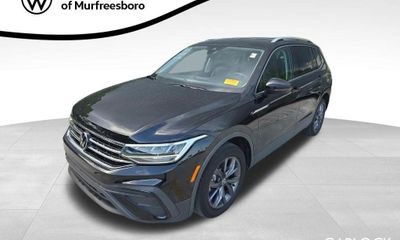 2023 Volkswagen Tiguan SE