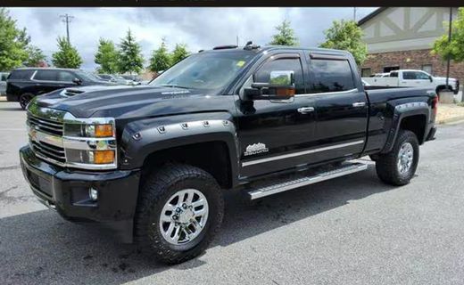 2017 Chevrolet Silverado High Country