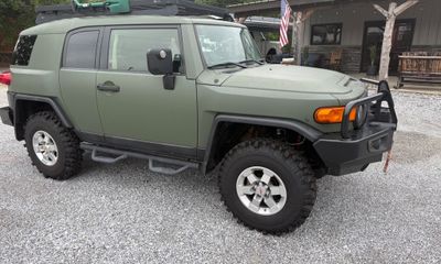 2014 Toyota FJ Cruiser SR