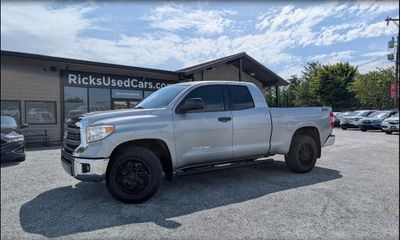 2014 Toyota Tundra SR5
