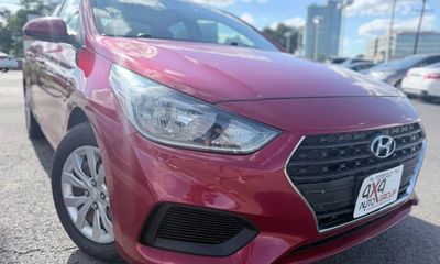 2018 Hyundai Accent SE AND SEL