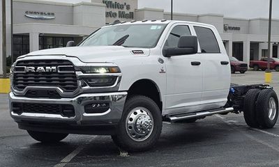 2025 Ram 3500 Tradesman