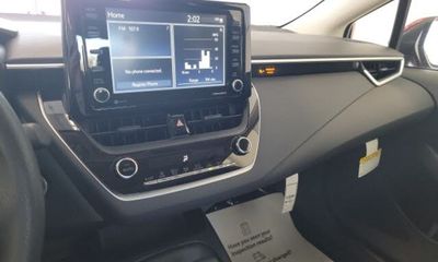 2022 Toyota Corolla LE W Premium