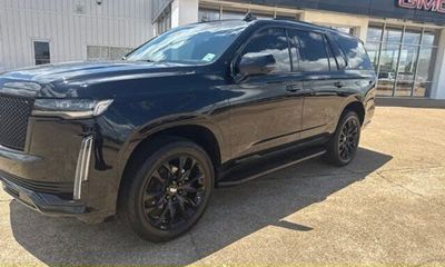 2023 Cadillac Escalade Premium Luxury