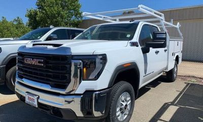 2026 GMC Sierra HD Pro