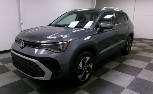 2025 Volkswagen Taos 4MOTION SE