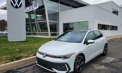 2026 Volkswagen Golf GTI Autobahn