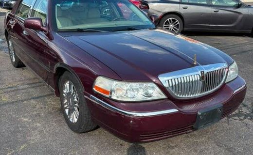 2006 Lincoln Town CAR Designer Series