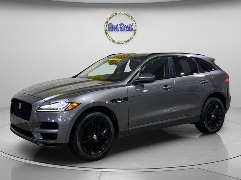 2017 Jaguar F-Pace — a typically priced live listing