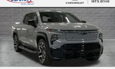 2025 Chevrolet Silverado 3SP RST