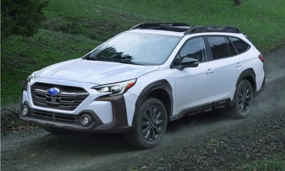 2023 Subaru Outback Touring