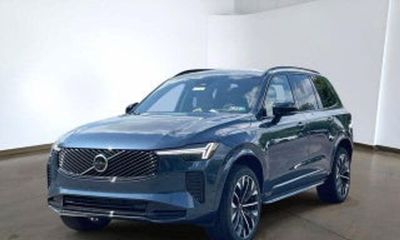 2026 Volvo XC90 Plus Bright
